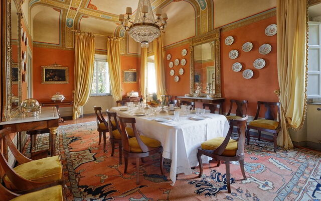 Villa De Ranieri, dining room
