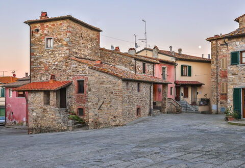 La Miccia: Town, Neighbourhood, Property, Building, Street, Sky, House, Village, Human Settlement, Road