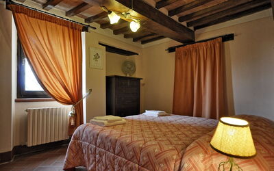 Accommodation:&nbsp;Ginestra