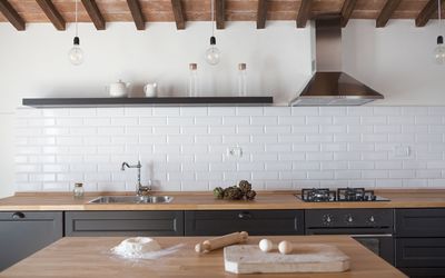 Fienile Quercia 2: Room, Countertop, Property, Kitchen, Furniture, Interior Design, Tile, Ceiling, Floor, Building