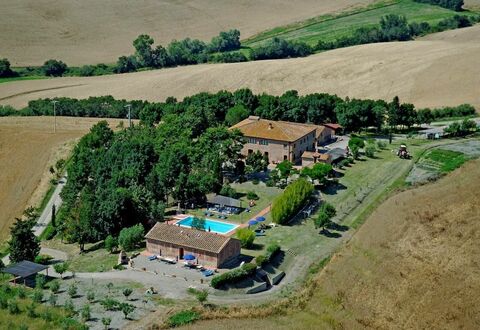 Agriturismo Il Gattero: Aerial Photography, Rural Area, Residential Area, Land Lot, Estate, Landscape, Farm, Photography, Village, Soil