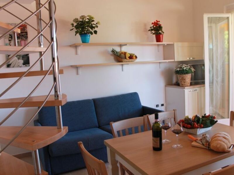 Accommodation:&nbsp;Trilocale Mansardato 332m