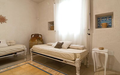 Accommodation:&nbsp;Apartment 1