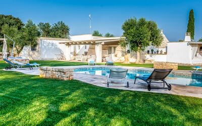 Trulli Itaka: Property, Building, Estate, Real Estate, House, Residential Area, Architecture, Grass, Swimming Pool, Home