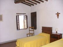 Accommodation:&nbsp;1205