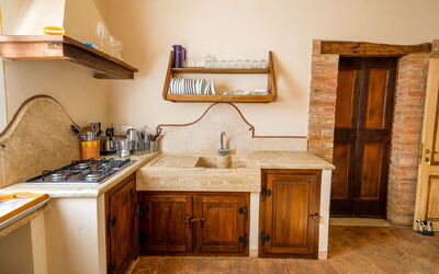 Accommodation:&nbsp;Cipresso