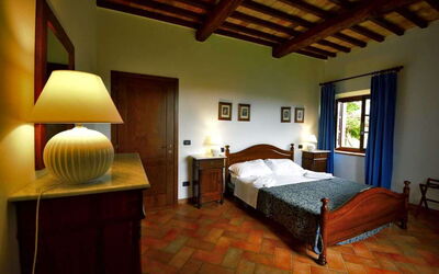 Accommodation:&nbsp;Appartamento Fiordaliso In Siena, Pool Use, Ac