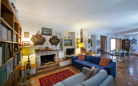 Villa Deli, In Positano, Sea View, Ac: Picture Frame, Couch, Property, Furniture, Table, Bookcase, Living Room, Shelf, Studio Couch, Architecture