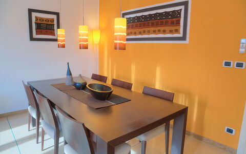 Villa Il Poggiolo - Diano Marina: Room, Property, Furniture, Dining Room, Table, Interior Design, Building, House, Yellow, Real Estate