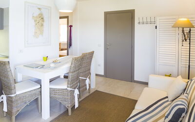 Accommodation:&nbsp;Ortensia White