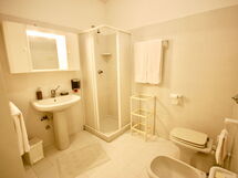 Accommodation:&nbsp;Mono a