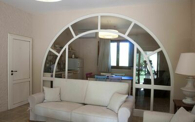 Ermitage: Room, Ceiling, Arch, Property, Living Room, Interior Design, Furniture, Architecture, Building, Floor