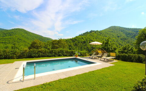 La Casa del Nonno: Water, Sky, Cloud, Plant, Green, Swimming Pool, Azure, Natural Landscape, Tree, Building