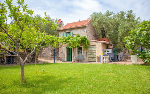 Country Home Il Passatempo: Property, House, Home, Real Estate, Building, Estate, Cottage, Land Lot, Grass, Farmhouse