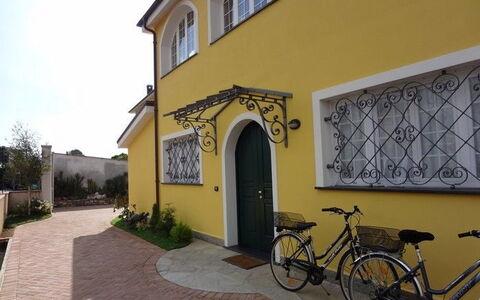 Accommodation:&nbsp;Melograno Apartment