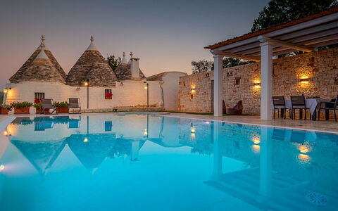 Trullo Oak: Water, Sky, Swimming Pool, Azure, Plant, Building, Lighting, Tree, Body Of Water, Cloud