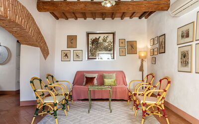 Iride Ap. 3: Picture Frame, Furniture, Property, Chair, Building, Table, Wood, Lighting, Living Room, Architecture