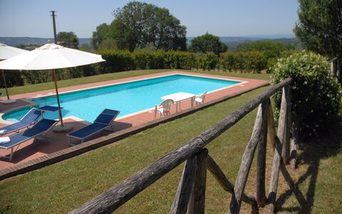Podere San Giovanni: Plant, Sky, Water, Swimming Pool, Building, Azure, Tree, Shade, Outdoor Furniture, Rectangle