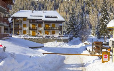 The Twins Apartment - Champoluc: Snow, Winter, Property, Home, Freezing, House, Real Estate, Tree, Cottage, Hill Station