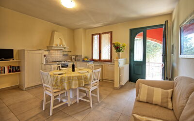 Accommodation:&nbsp;Casa Rossa 7