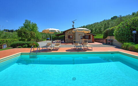 Cuccardino: Water, Sky, Plant, Property, Swimming Pool, Azure, Shade, Tree, Outdoor Furniture, Grass