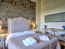 Accommodation:&nbsp;Fattoressa