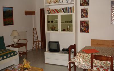 Gabriele: Room, Furniture, Interior Design, Property, Living Room, House, Building, Floor, Table, Shelf