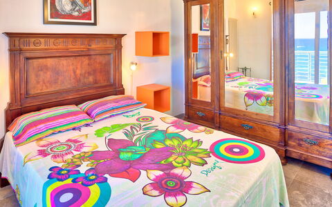 Lucrezia - San Lorenzo: Bedroom, Bed Sheet, Bed, Room, Bedding, Furniture, Bed Frame, Property, Duvet Cover, Mattress