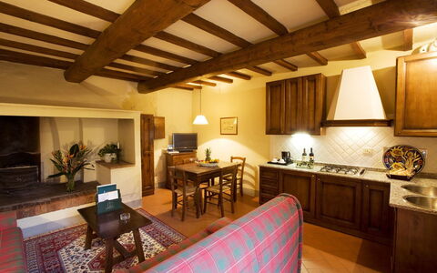 Accommodation:&nbsp;Suite 2