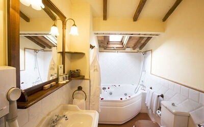 Accommodation:&nbsp;Premium j Suite