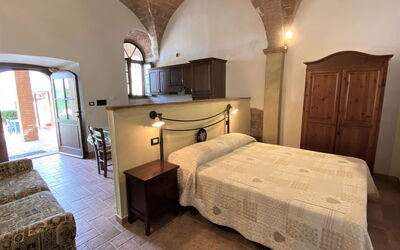 Accommodation:&nbsp;Olenadro 819.6