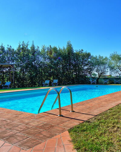 Casa Vasco: Swimming Pool, Property, Real Estate, Grass, House, Estate, Leisure, Vacation, Building, Home