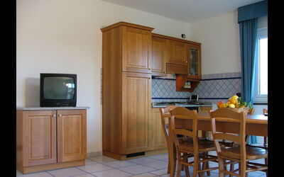 Accommodation:&nbsp;Maronti