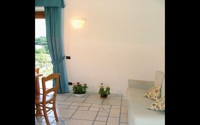 Accommodation:&nbsp;Maronti