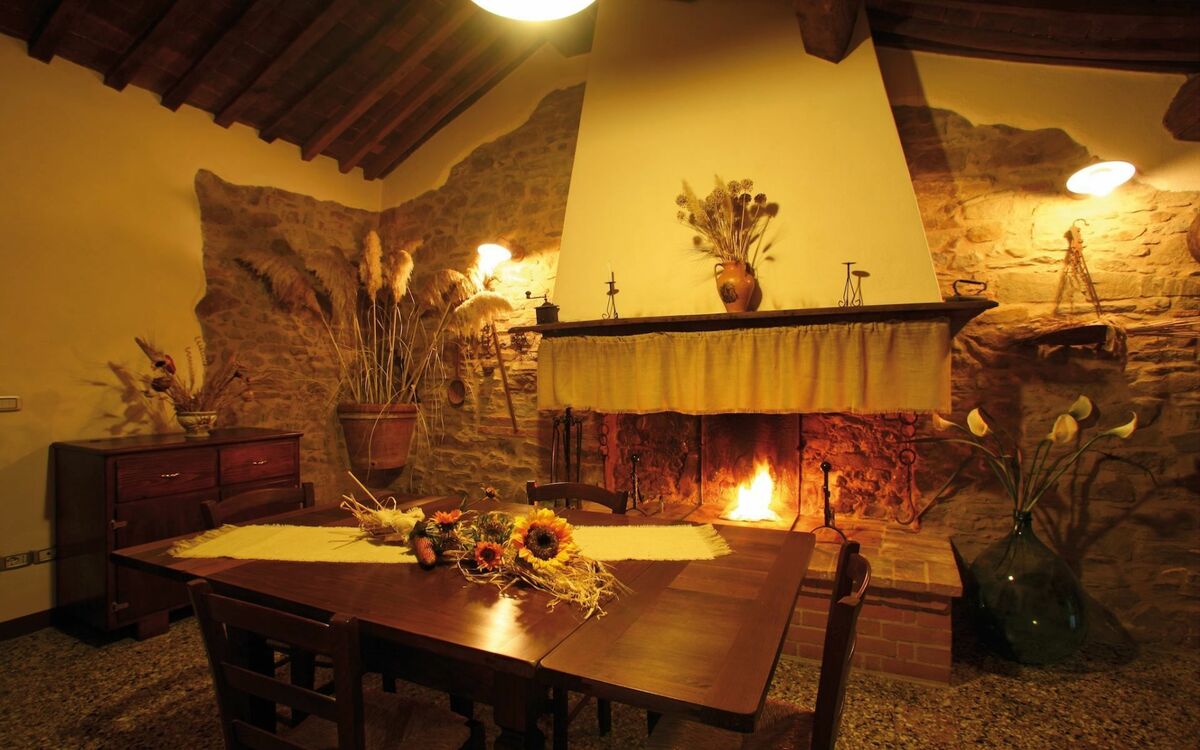 Accommodation:&nbsp;Carola