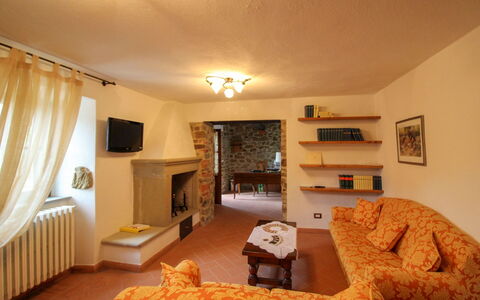 Borgo di Usciano: Furniture, Interior Design, Wall, Flooring, Room, Couch, Wood, Ceiling, Floor, Living Room