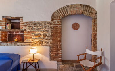 pratale-apartments-chianti-tavernelle-val-di-pesa-farmhouse-trilo-apartment-4-pax-bedroom