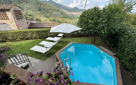 Casa Max: Water, Plant, Cloud, Property, Sky, Swimming Pool, Building, Chair, Outdoor Furniture, Mountain