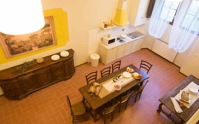 Appartamento 11 Cabernet: Room, Property, Interior Design, Furniture, Floor, Product, Living Room, Building, House, Suite