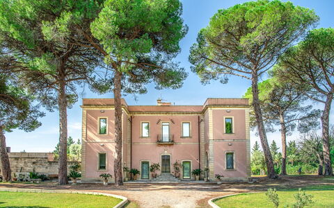 Masseria Lentisco: Property, Building, Estate, Green, House, Architecture, Tree, Home, Mansion, Real Estate