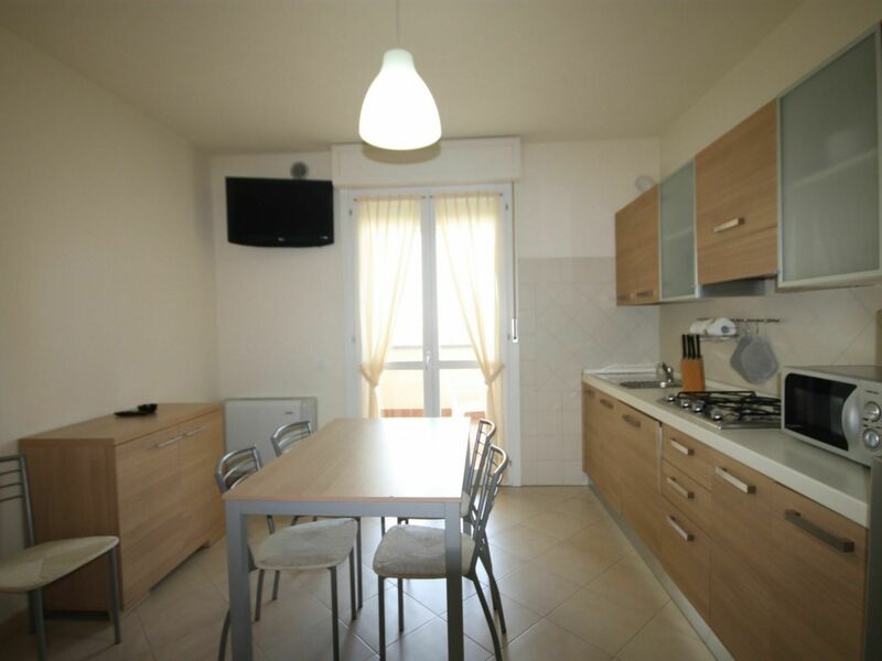 Accommodation:&nbsp;Trilo a (6pax)
