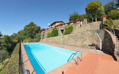 Podere Aida: Swimming Pool, Property, Vacation, Leisure, Building, Villa, Real Estate, House, Estate, Tourism