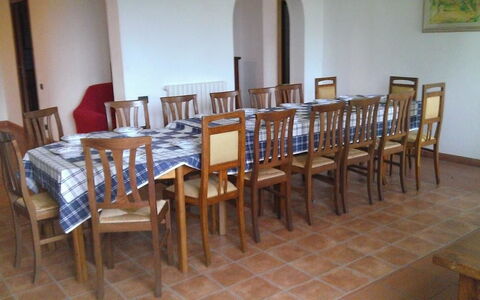 Villa Vaniglia Proprietà: Room, Furniture, Table, Property, Kitchen & Dining Room Table, Chair, Dining Room, Floor, Hardwood, Restaurant