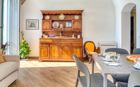 Il Balcone Sul Prino - Imperia: Room, Furniture, Property, Living Room, Interior Design, Building, House, Yellow, Table, Dining Room