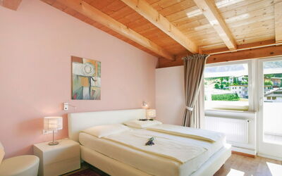 Accommodation:&nbsp;Bellavista 602.6