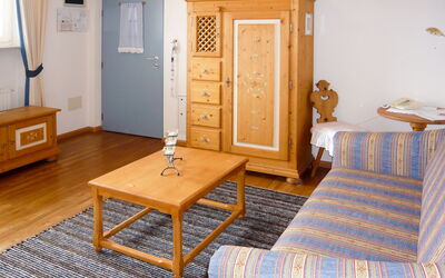 Accommodation:&nbsp;Bellavista 602.6