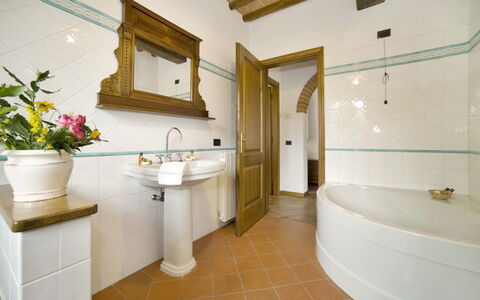 Broccolo: Bathroom, Room, Property, Interior Design, Floor, Tile, Building, Real Estate, Sink, House