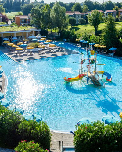 Peschiera del Garda 652: Swimming Pool, Recreation, Resort, Leisure, Water Park, Vacation, Hotel, Resort Town, Eco Hotel