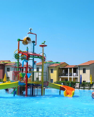 Peschiera del Garda 652: Swimming Pool, Recreation, Resort, Vacation, Resort Town, Water Park, Leisure Centre