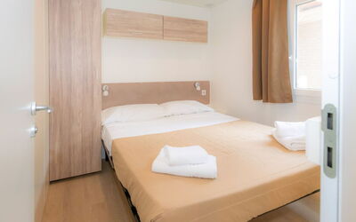 Accommodation:&nbsp;The Garda Village 618.5